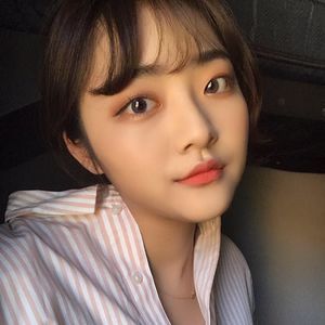 Meet your Posher, Yuna